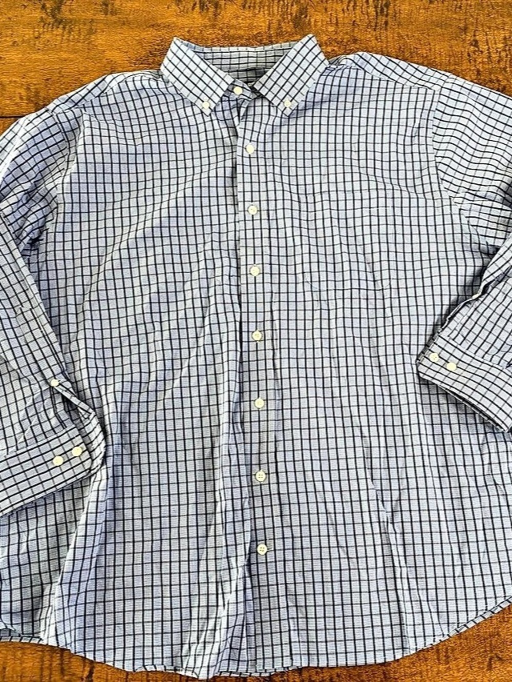 GS Easy Stretch Classic Fit Checkered Button Down Blue & White Like New